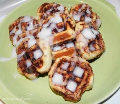 waffled-cinnamon-rolls1